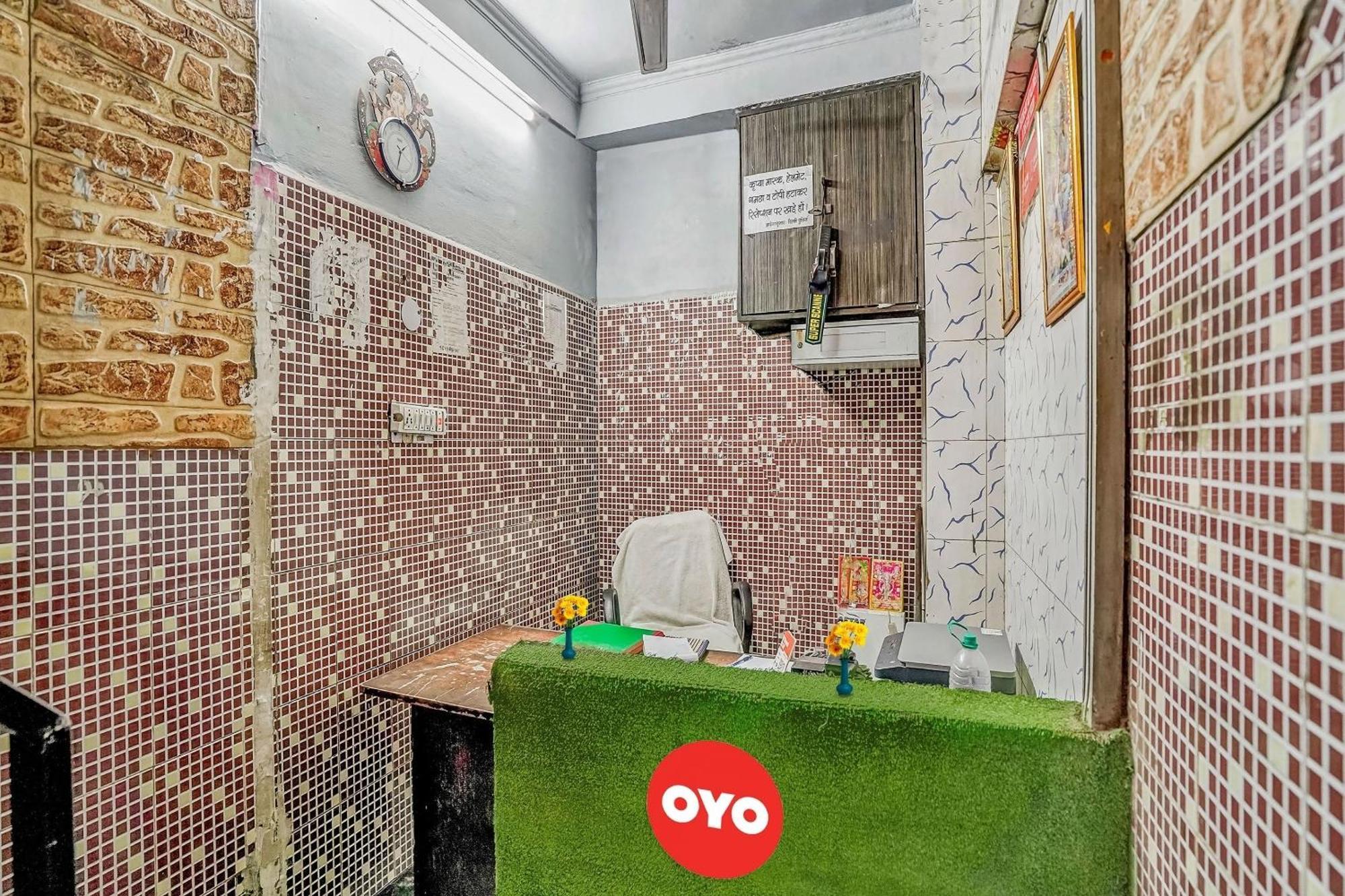 Hotel O M Stays Near Akshardham Нью-Дели Экстерьер фото